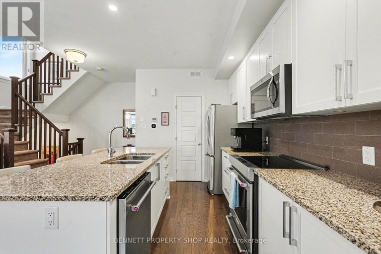 29319462/400-chaperal-private/avalon-west/ottawa/ontario/K4A0Y2_8