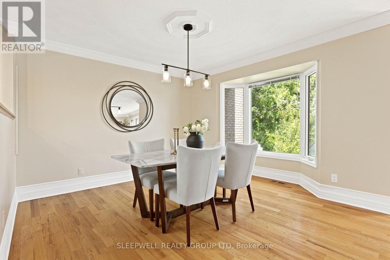 28620824/55-waterford-drive/pineglencountry-place/ottawa/ontario/K2E7V4_14