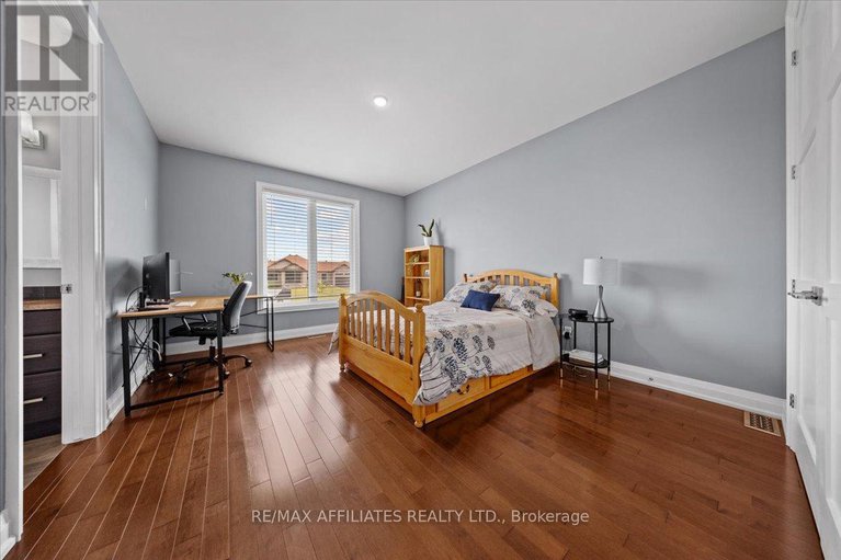 28632314/1610-linkland-court/cumberland-estates/ottawa/ontario/K4C0A5_36