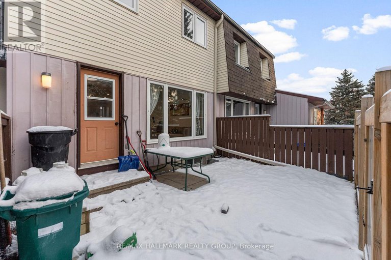 29181366/1314-cedarcroft-crescent/pineview/ottawa/ontario/K1B5C7_25