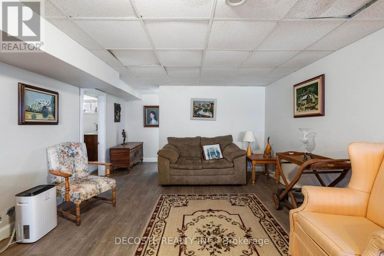 28706818/137-park-avenue/alexandria/north-glengarry/ontario/K0C1A0_21