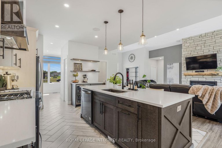 28671214/278-roxanne-street/clarencerockland-twp/clarence-rockland/ontario/K0A1N0_12