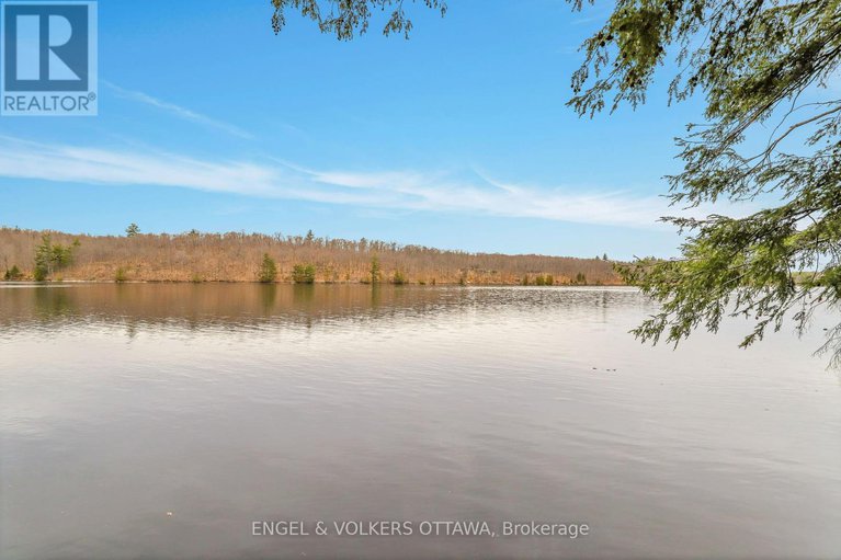 28202827/7-deerfield-drive/mcnabbraeside-twps/mcnabbraeside/ontario/K0A3L0_42