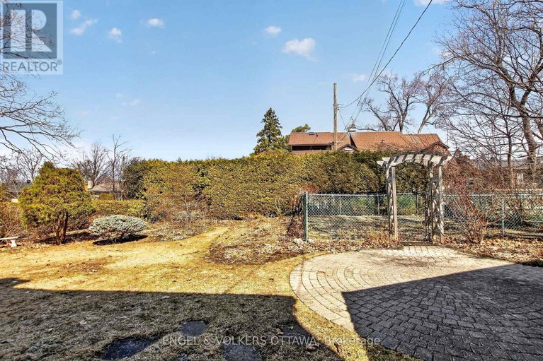 29587308/193-cunningham-avenue-s/applewood-acres/ottawa/ontario/K1H6A7_36