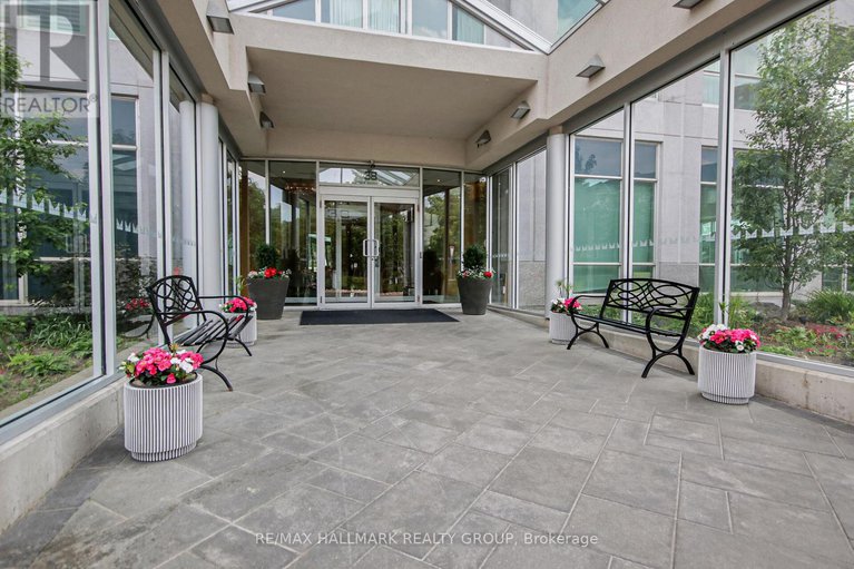 28491794/904-38-metropole-private/westboro-north/ottawa/ontario/K1Z1E9_3