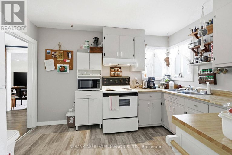 29337110/29-johnson-crescent/long-sault/south-stormont/ontario/K0C1P0_11