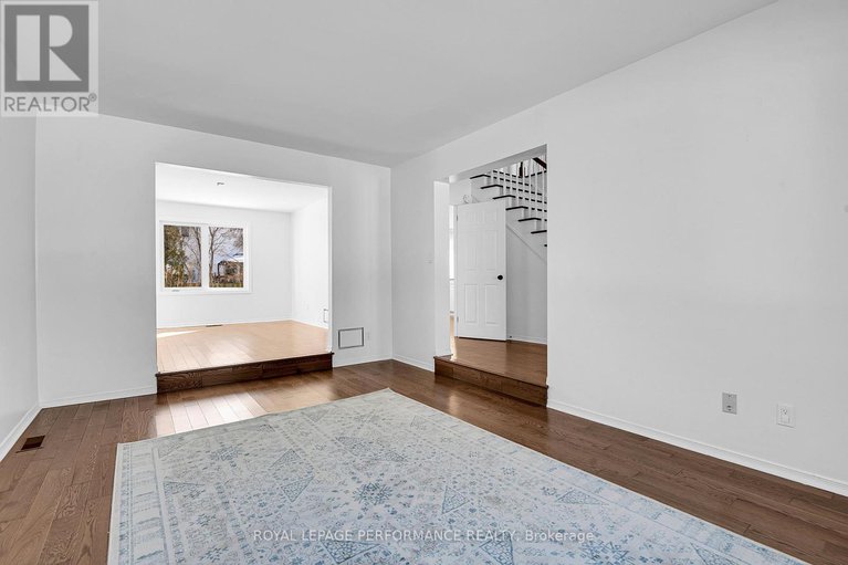 29424885/2722-wyldewood-street/emerald-woodssawmill-creek/ottawa/ontario/K1T2R9_9