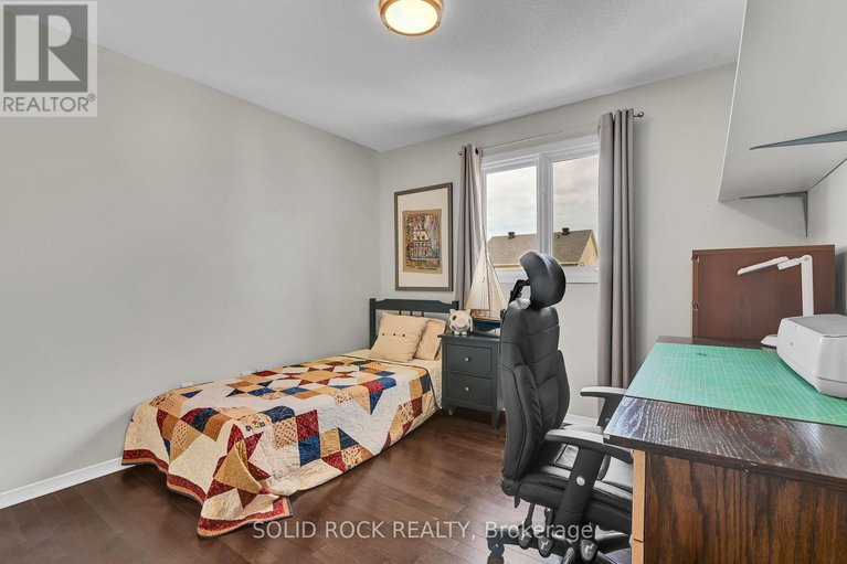 28645077/1824-mccallum-drive/fallingbrookgardenway-south/ottawa/ontario/K4A3T7_28