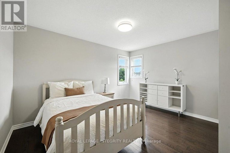 28804578/106-trail-side-circle/springridgeeast-village/ottawa/ontario/K4A5A9_27