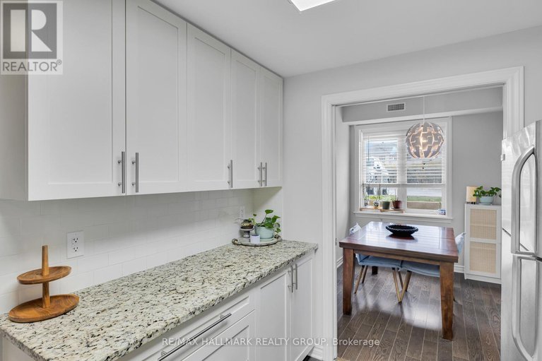 29121781/b-1067-beryl-private/riverside-southgloucester-glen/ottawa/ontario/K1V2M4_21