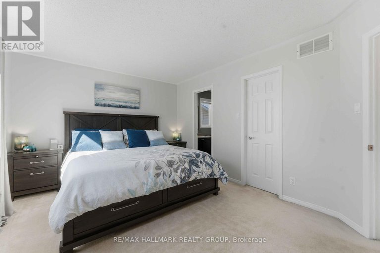 29047250/661-arc-en-ciel-street/fallingbrookgardenway-south/ottawa/ontario/K4A3H8_24