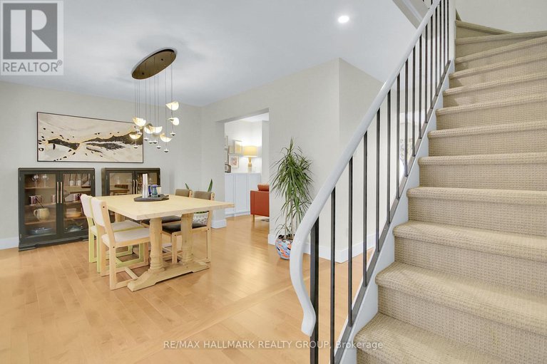 28290643/81-2061-jasmine-crescent/beacon-hill-south/ottawa/ontario/K1J7W2_15