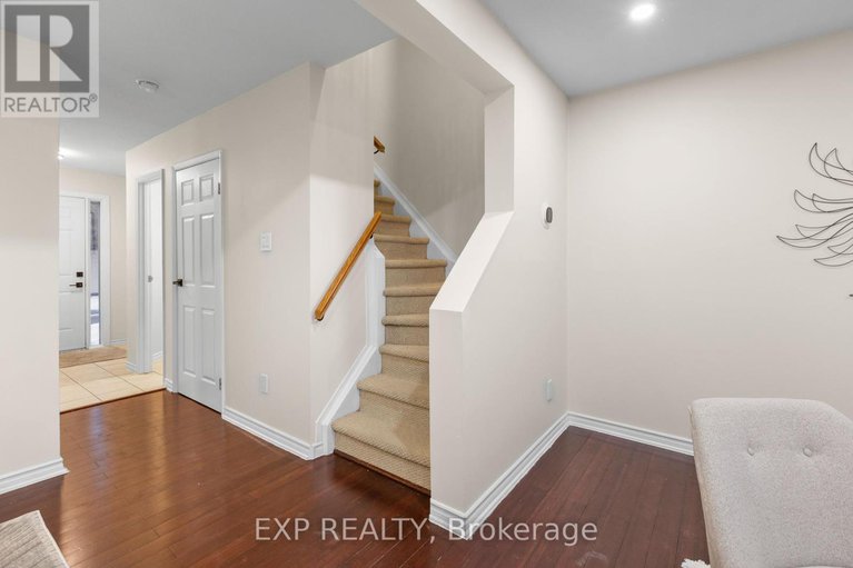 28555628/107-2650-pimlico-crescent/emerald-woodssawmill-creek/ottawa/ontario/K1T2A8_15