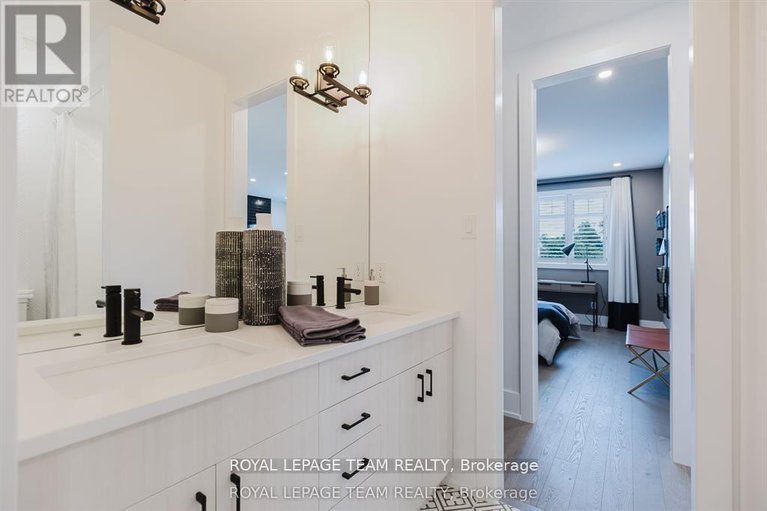 29028721/919-finescale-way/half-moon-bay/ottawa/ontario/K2J0R5_28