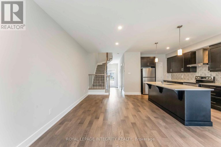 28638636/1182-cope-drive/stittsville-south/ottawa/ontario/K2S3C4_15