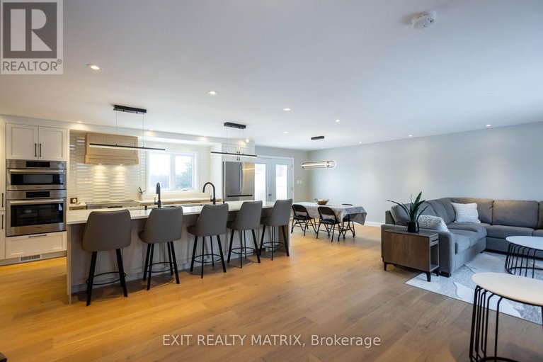 28768217/2418-rideau-road/riverside-south/ottawa/ontario/K1X1B2_6