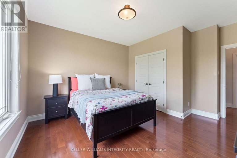 28432498/6373-blossom-trail-drive/greely/ottawa/ontario/K4P0B1_19