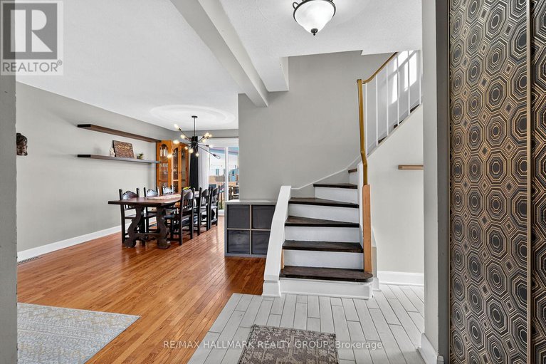 28929560/1821-brousseau-crescent/chateauneuf/ottawa/ontario/K1C2Y5_4