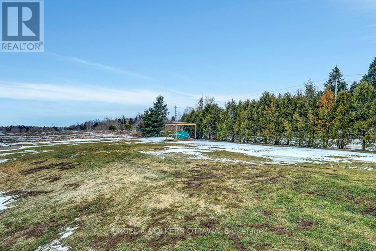 29523310/3822-indian-creek-road/clarencerockland-twp/clarence-rockland/ontario/K0A2A0_32