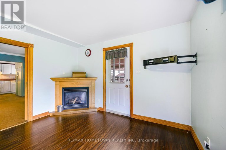 28843870/9-and-7-richmond-street/augusta-twp/augusta/ontario/K0E1P0_11