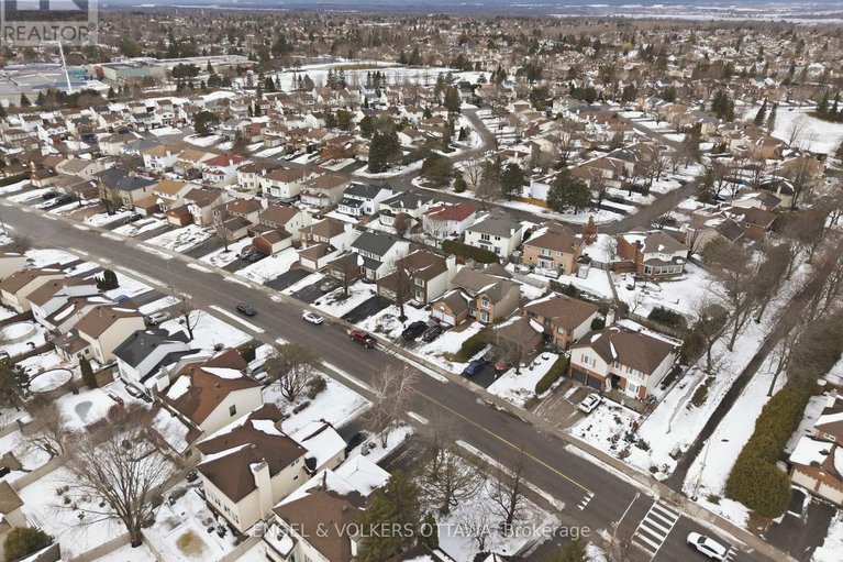 29484139/591-merkley-drive/fallingbrookpineridge/ottawa/ontario/K4A1S3_49