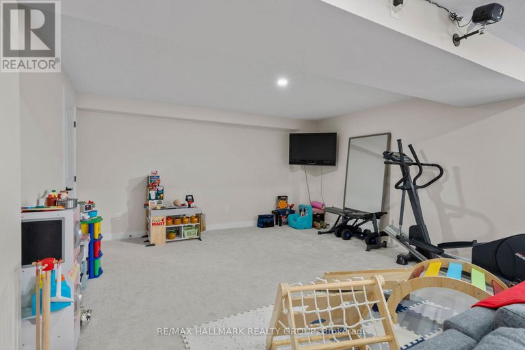 28337281/1015-keeper-heights/goulbourn-twp-from-franktown-rdsouth-to-rideau/ottawa/ontario/K0A2Z0_43