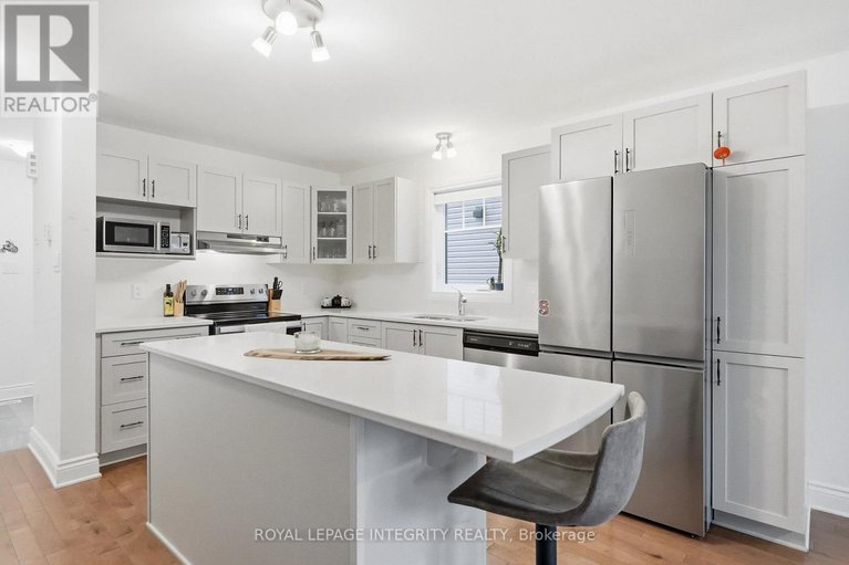 29608681/241-dion-avenue/town-of-rockland/clarence-rockland/ontario/K4K0M3_8