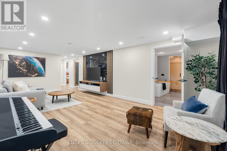 28912117/2-davies-court/glencairnhazeldean/ottawa/ontario/K2L1L6_29