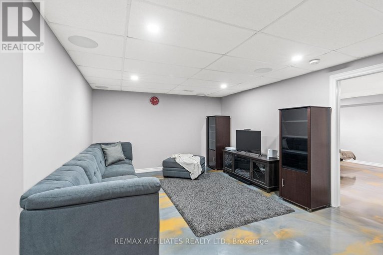 28373926/621-du-bercail-street/lorignal/champlain/ontario/K0B1K0_30