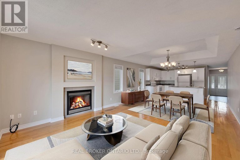 28835810/12-abbey-crescent/village-of-russell/russell/ontario/K4R0B5_8