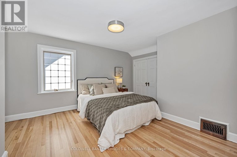 28379568/421-hinton-avenue-s/civic-hospital/ottawa/ontario/K1Y1B2_30