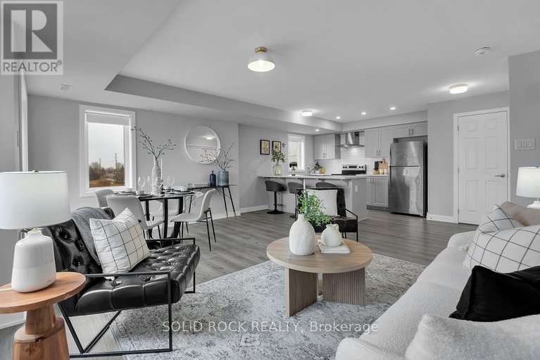 29614400/512-pilot-private/emerald-meadowstrailwest/ottawa/ontario/K2S0S4_4