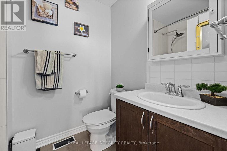 29275909/211-bensinger-way/stittsville-north/ottawa/ontario/K2S0P1_31