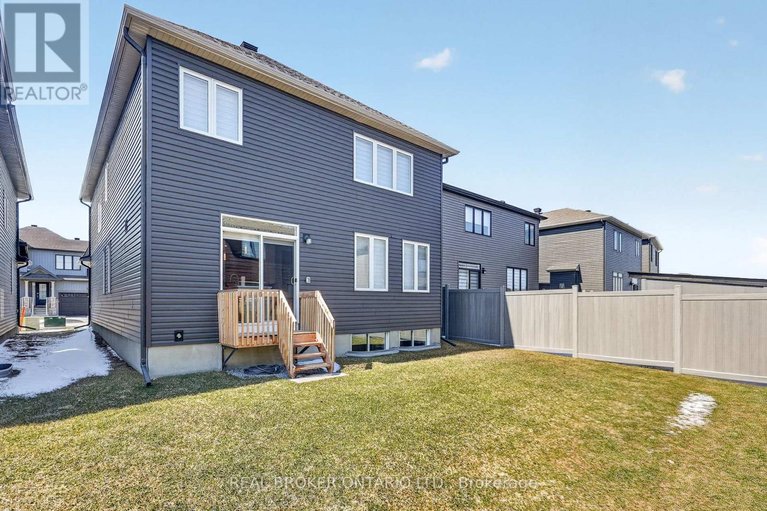 29584603/548-anchor-circle/mahogany-community/ottawa/ontario/K2B7Z5_32