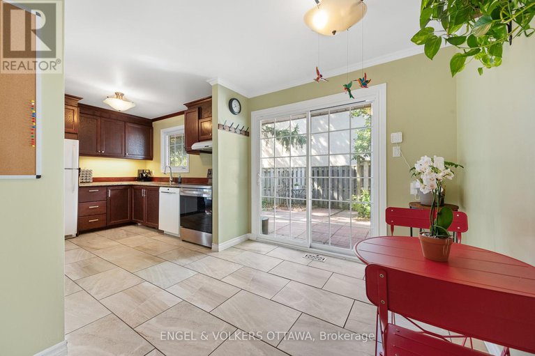 28811441/105-302-kintyre-private/carleton-square/ottawa/ontario/K2C3M6_14