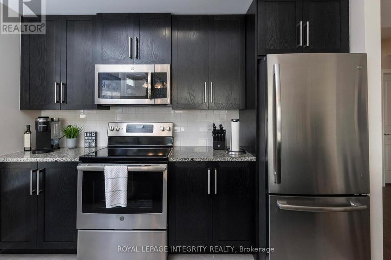 29555752/201-300-jatoba-private/emerald-meadowstrailwest/ottawa/ontario/K2V0E7_15