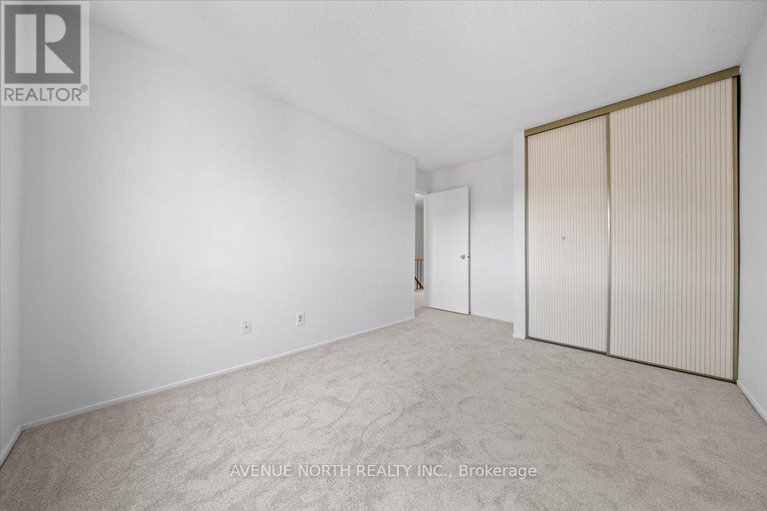 29053296/306-elderberry-terrace/chatelaine-village/ottawa/ontario/K1E1Z1_31