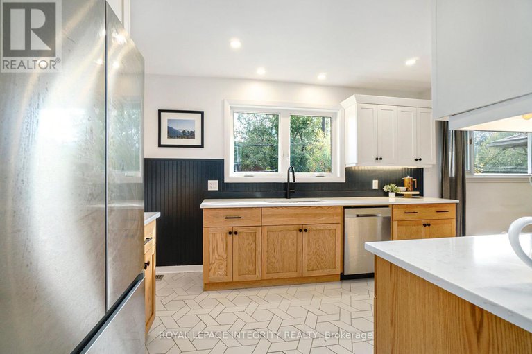 28970777/1317-ferguson-street/bel-air-heights/ottawa/ontario/K2C2K5_13
