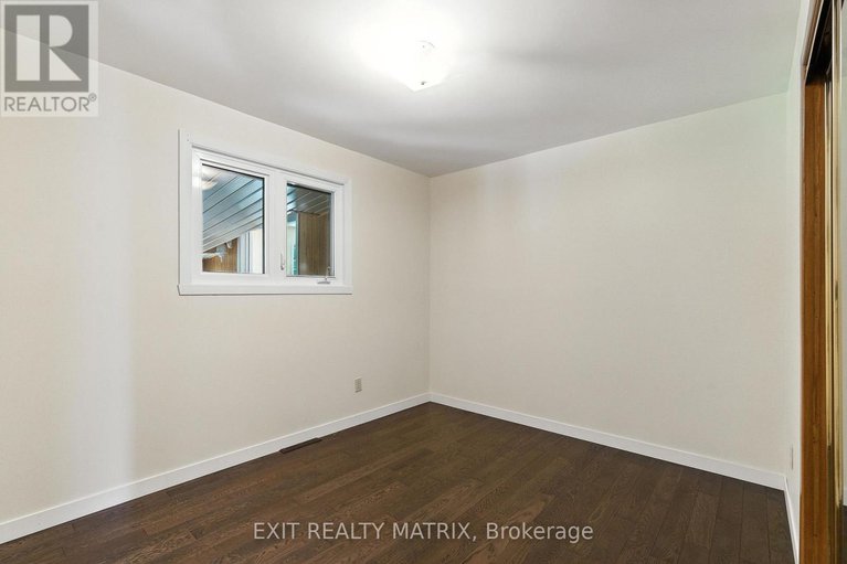 28525668/26-farmers-avenue/vankleek-hill/champlain/ontario/K0B1R0_20