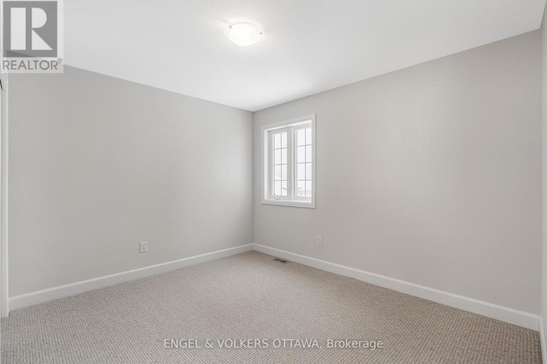 28591780/683-fisher-street/north-grenville-twp-kemptville-south/north-grenville/ontario/K0G1J0_23