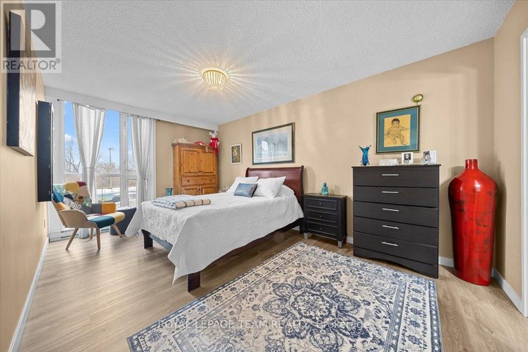 29672748/204-1025-richmond-road/woodroffe/ottawa/ontario/K2B8G8_15