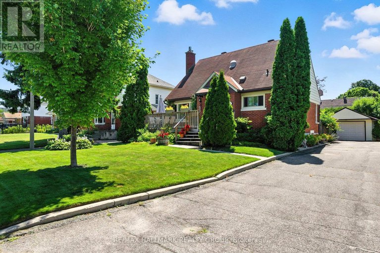 28649205/487-wolffdale-crescent/overbrookcastle-heights/ottawa/ontario/K1K1N6_2