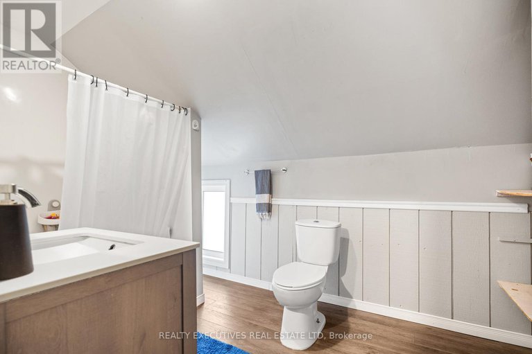 29206481/493-gladstone-street/winchester/north-dundas/ontario/K0C2K0_25