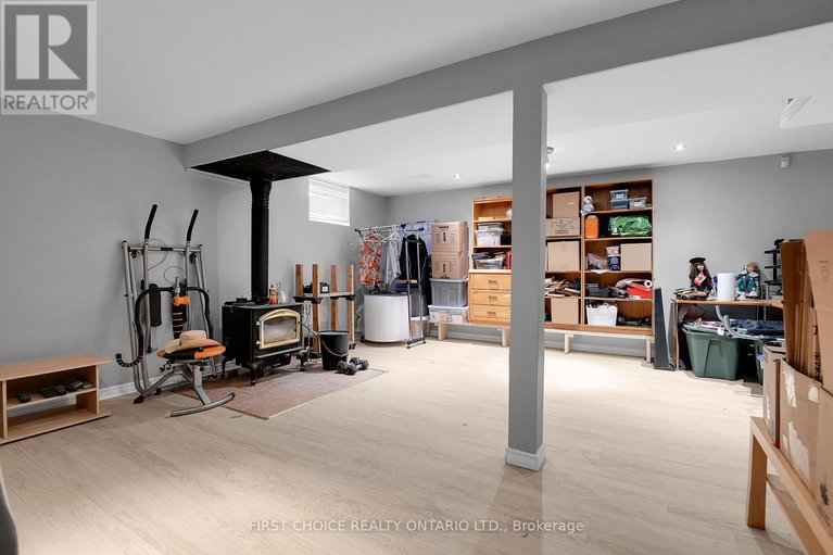 29142489/22-meadowlands-drive-w/meadowlandscrestview/ottawa/ontario/K2G2R4_20