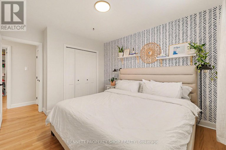 29217145/1206-placid-street/queensway-terrace-southridgeview/ottawa/ontario/K2C3A6_16