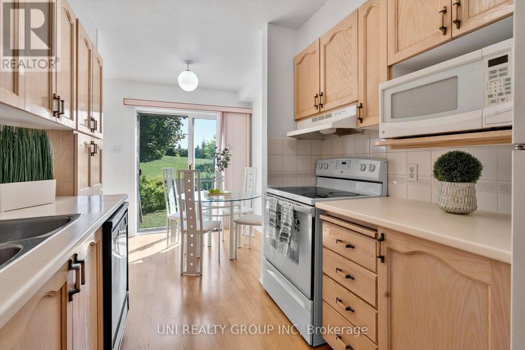 28876719/6134-red-willow-drive/chapel-hill/ottawa/ontario/K1C7J8_14