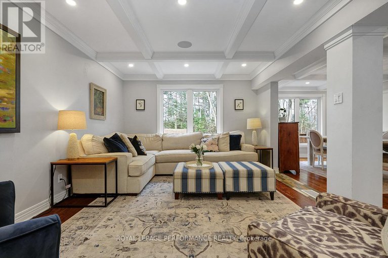 29314460/6164-ravine-way/hiawatha-parkconvent-glen/ottawa/ontario/K1C7E9_7