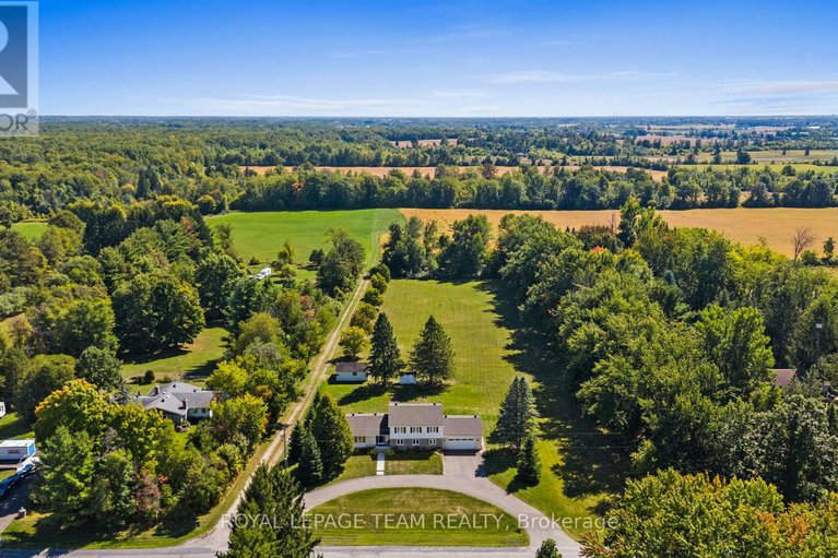 28889906/1640-century-road-e/manotick-south-to-roger-stevens/ottawa/ontario/K0A2E0_48