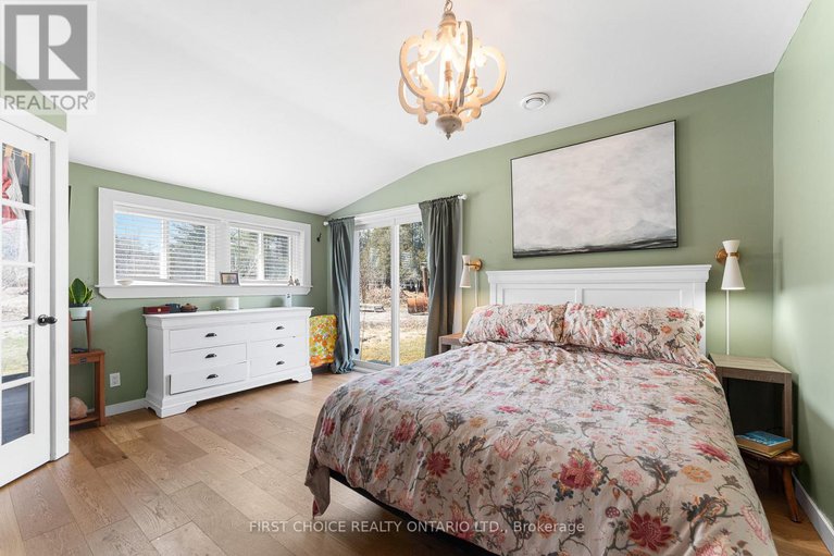 28543961/8-campbell-reid-court/rural-kanata-central/ottawa/ontario/K2K1X7_13