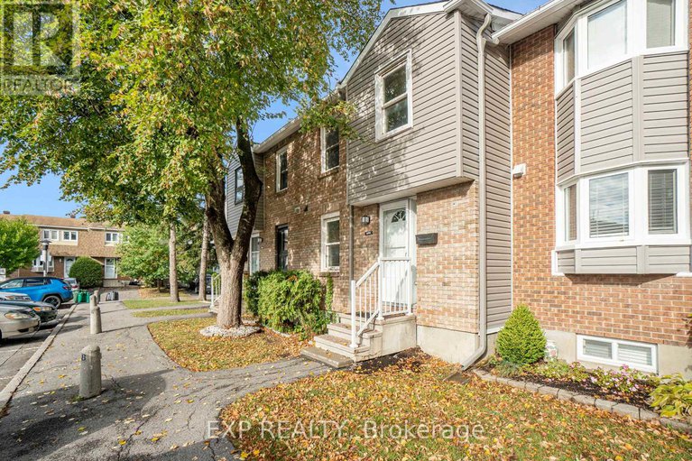 28974876/c-1699c-lamoureux-drive/queenswood-heights-south/ottawa/ontario/K1E2N3_2